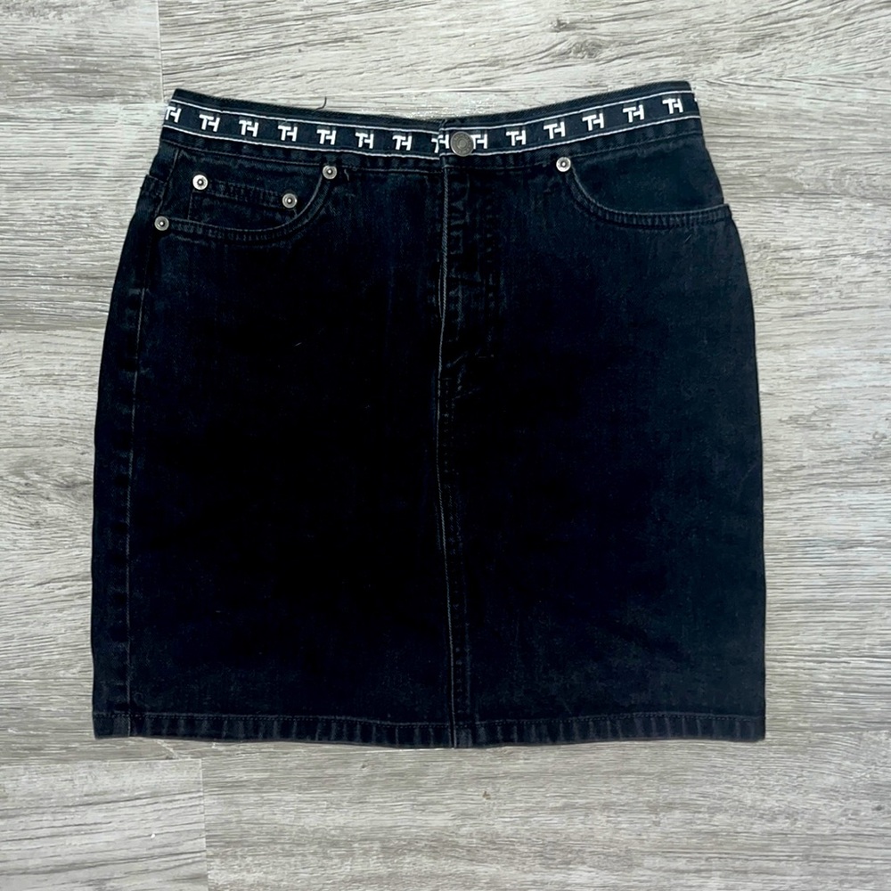 Trendy Tommy Hilfiger Black Denim Skirt